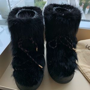 lv moon boots